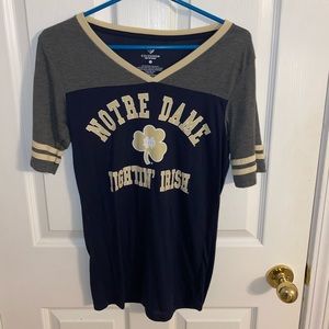 NOTRE DAME V-NECK SHIRT